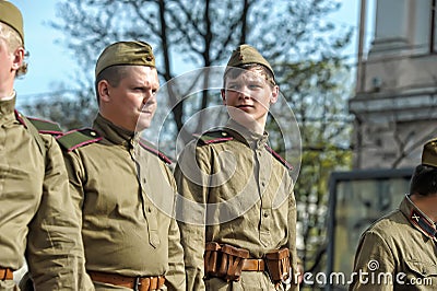 Young people in the uniform of the Second World War.