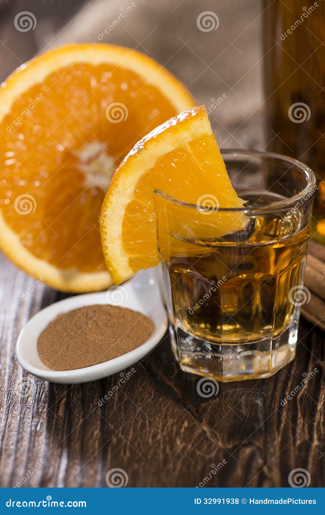 龙舌兰酒金子图片