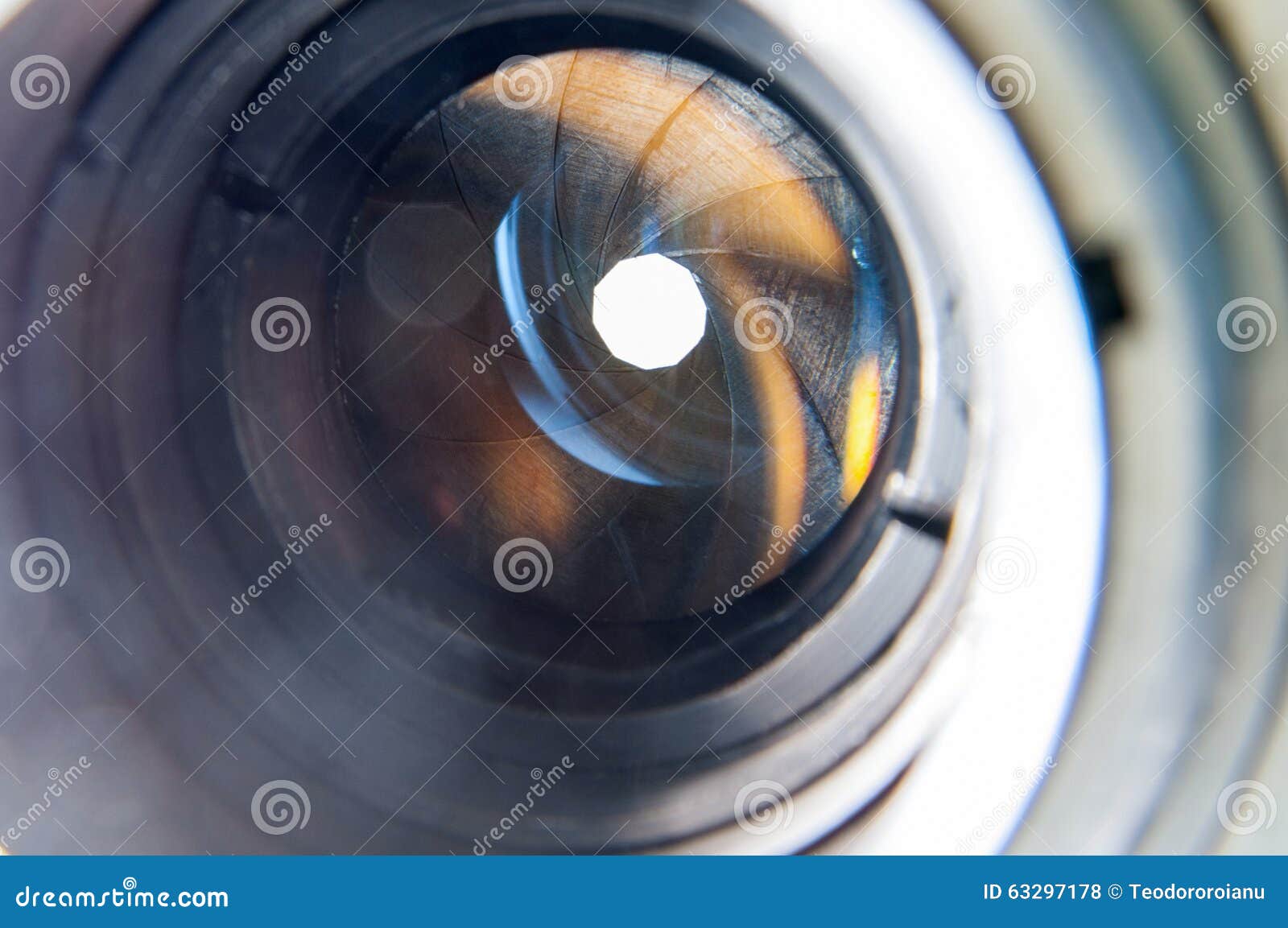 photography and lens b aperture Using manual mode is tons easier with a digital camera than it previously was you might see a b on your mode dial, which stands for bulb: in this choosing an aperture: keep in mind that if you have a zoom lens with a. photography and lens b aperture Using manual mode is tons easier with a digital camera than it previously was you might see a b on your mode dial, which stands for bulb: in this choosing an aperture: keep in mind that if you have a zoom lens with a.