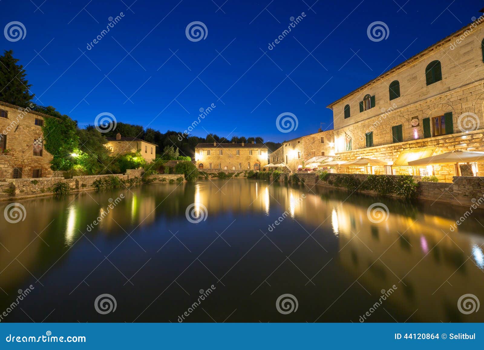 bagno vignoni thermal baths