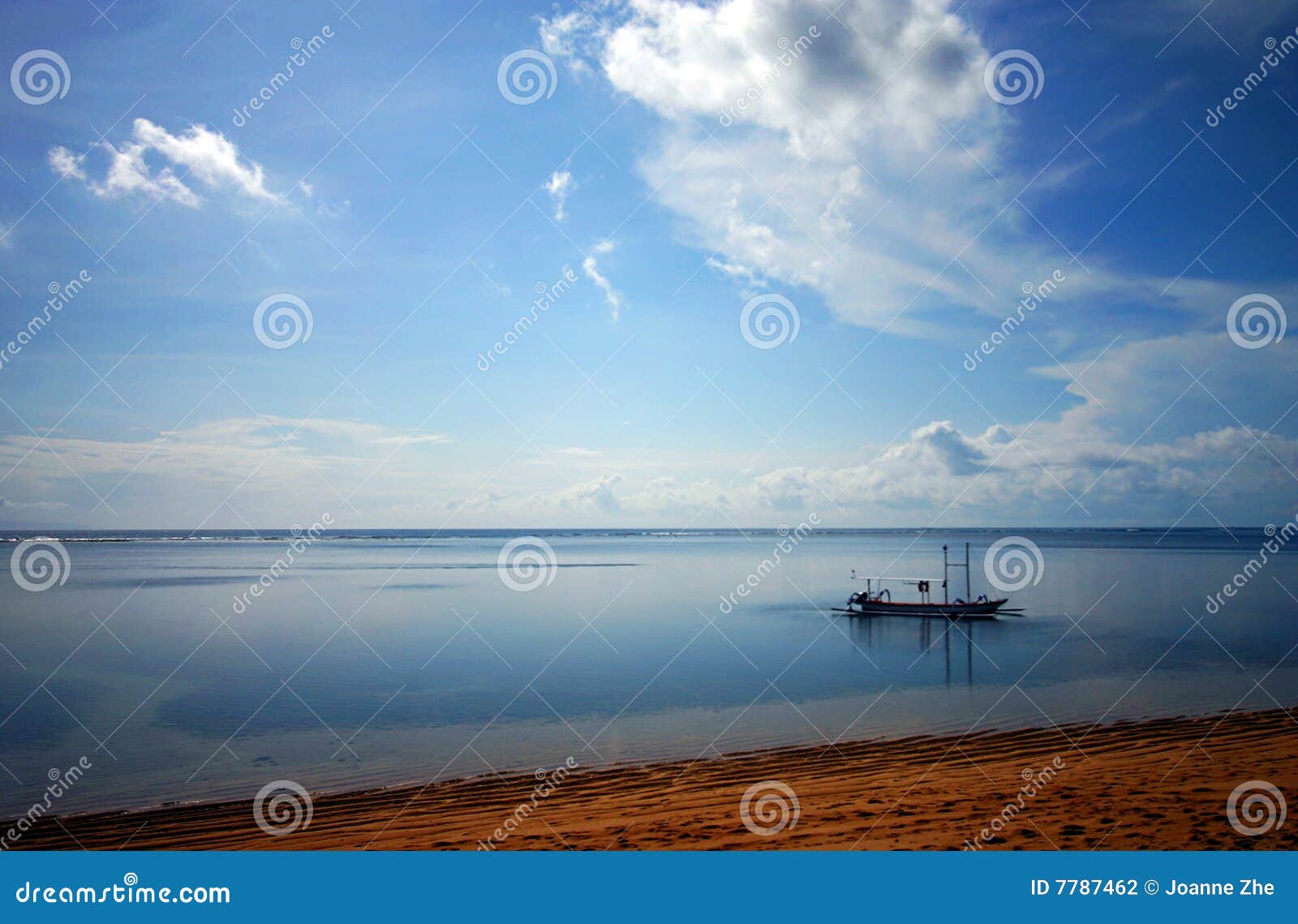 Stock Photography: Balinese fishing boat on sea