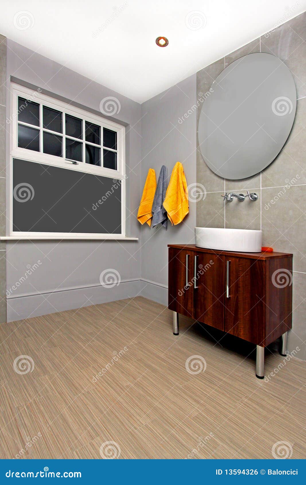 Banheiro Arrumado Imagem de Stock Royalty Free Imagem 13594326 # Banheiro Pequeno Arrumado Banheiro Arrumado Imagem de Stock Royalty Free Imagem 13594326 # Banheiro Pequeno Arrumado