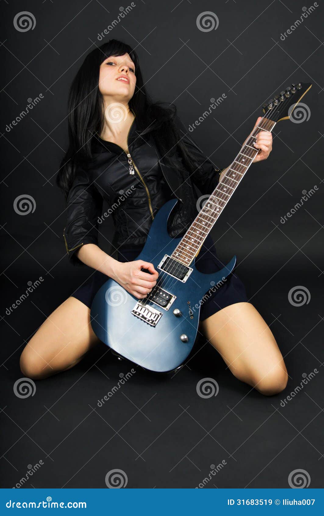 girl playing guitar clipart - photo #39