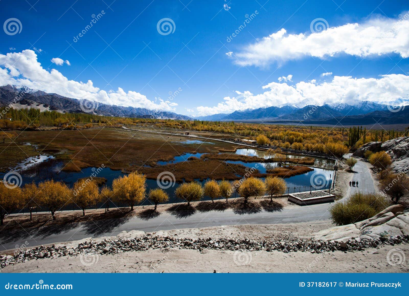 ... Photography: Beautiful scenery, Leh, Ladakh, Jammu and Kashmir, India