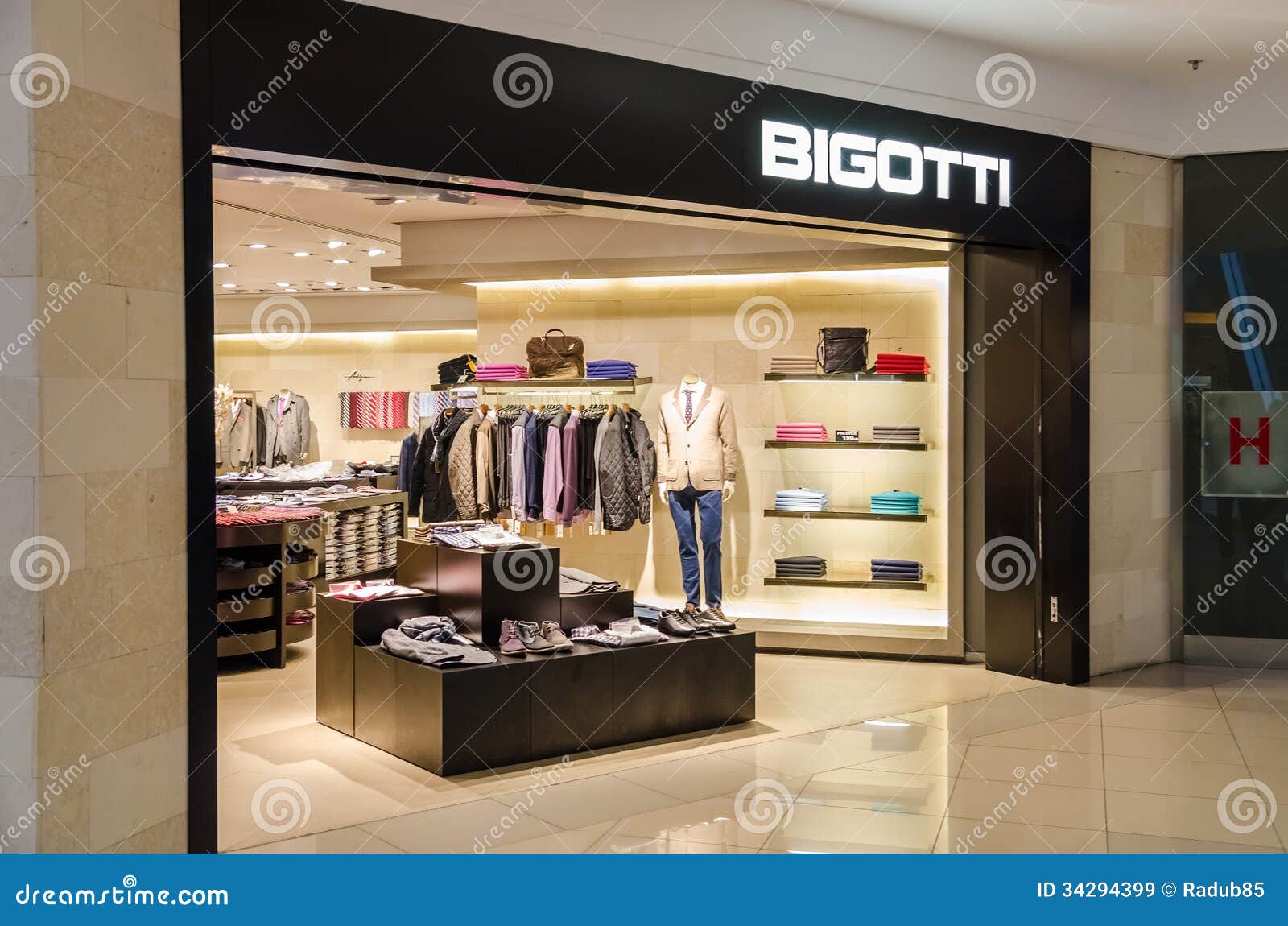 Cheap online clothing stores Urban clothing stores in los angeles
