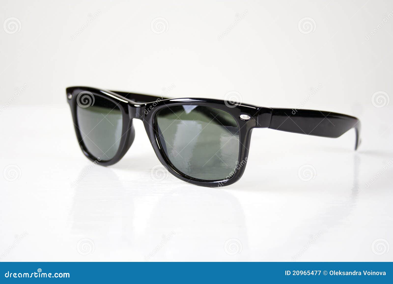 Black shades made by ak47 with 500 zombies