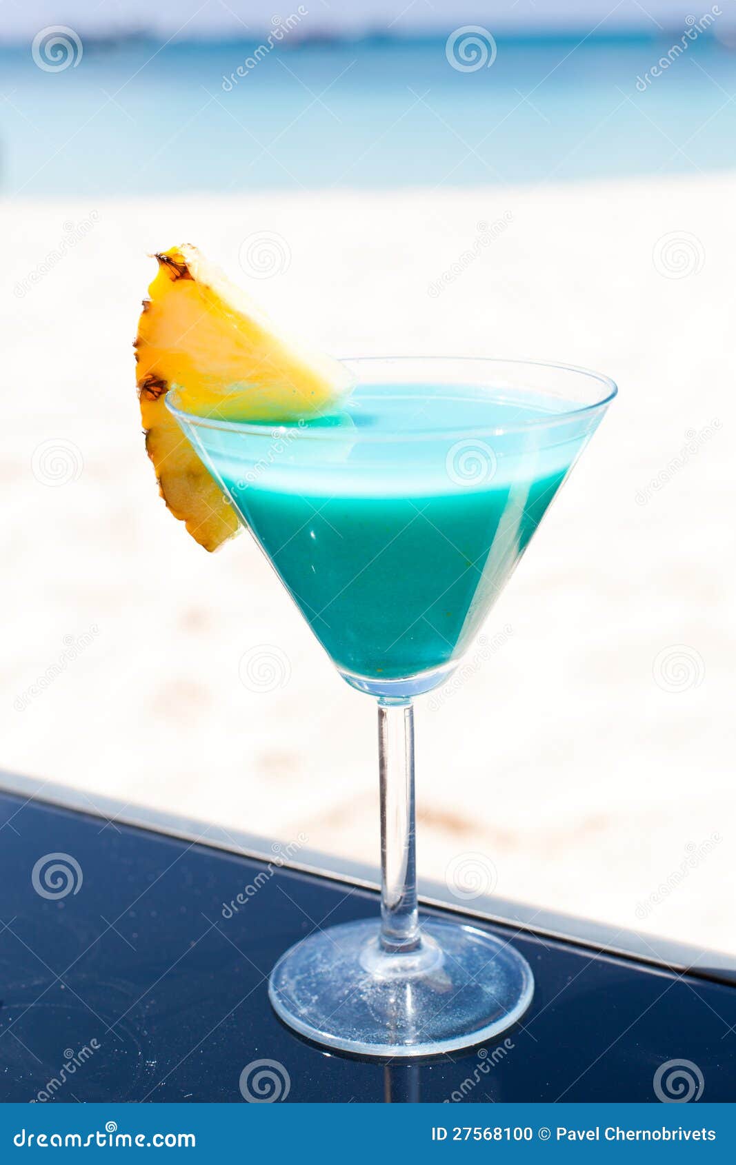 Cocktail Blue Caribic — Rezepte Suchen