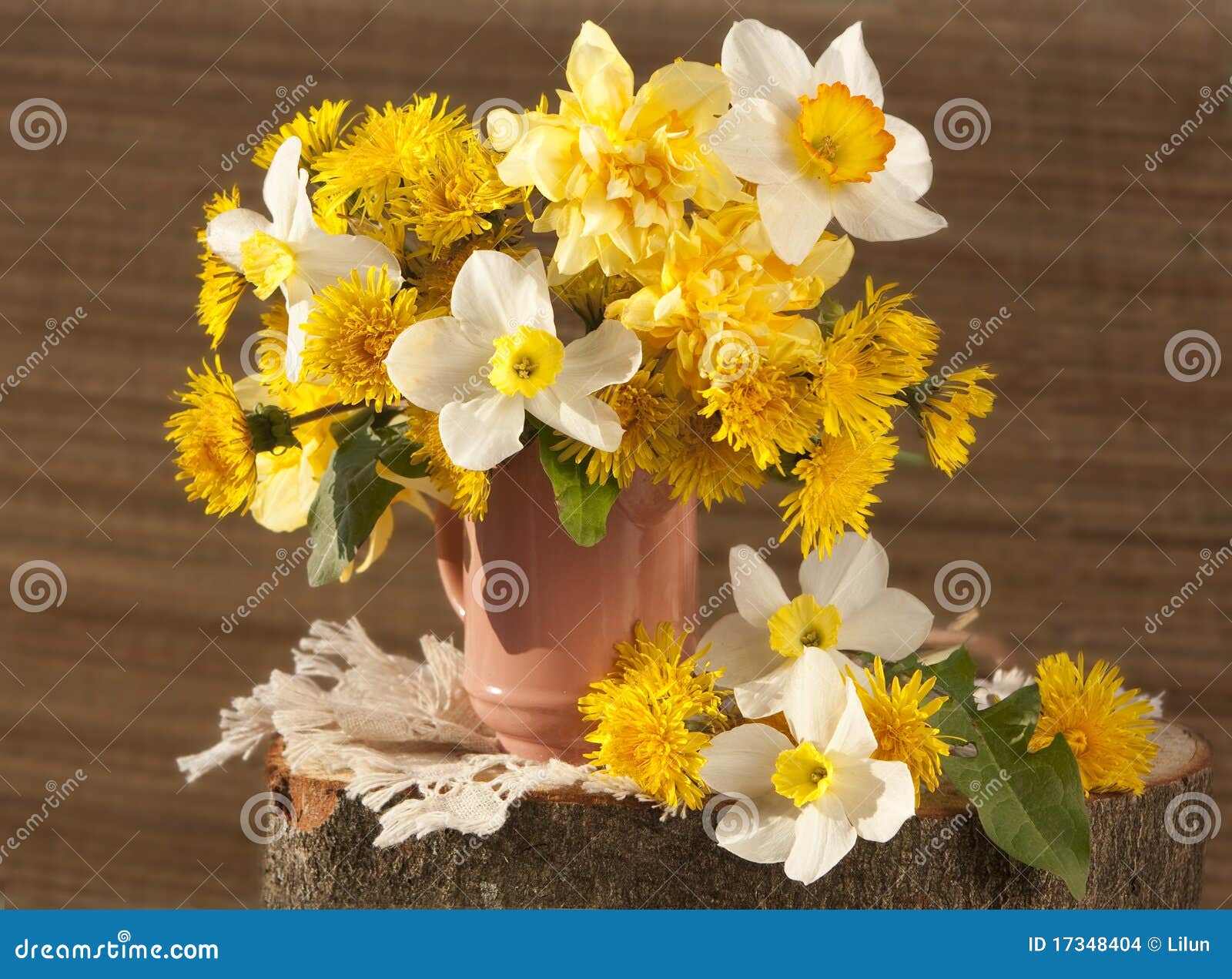 Bouquet Of Flowers Narcissus Stock Images  Image: 17348404