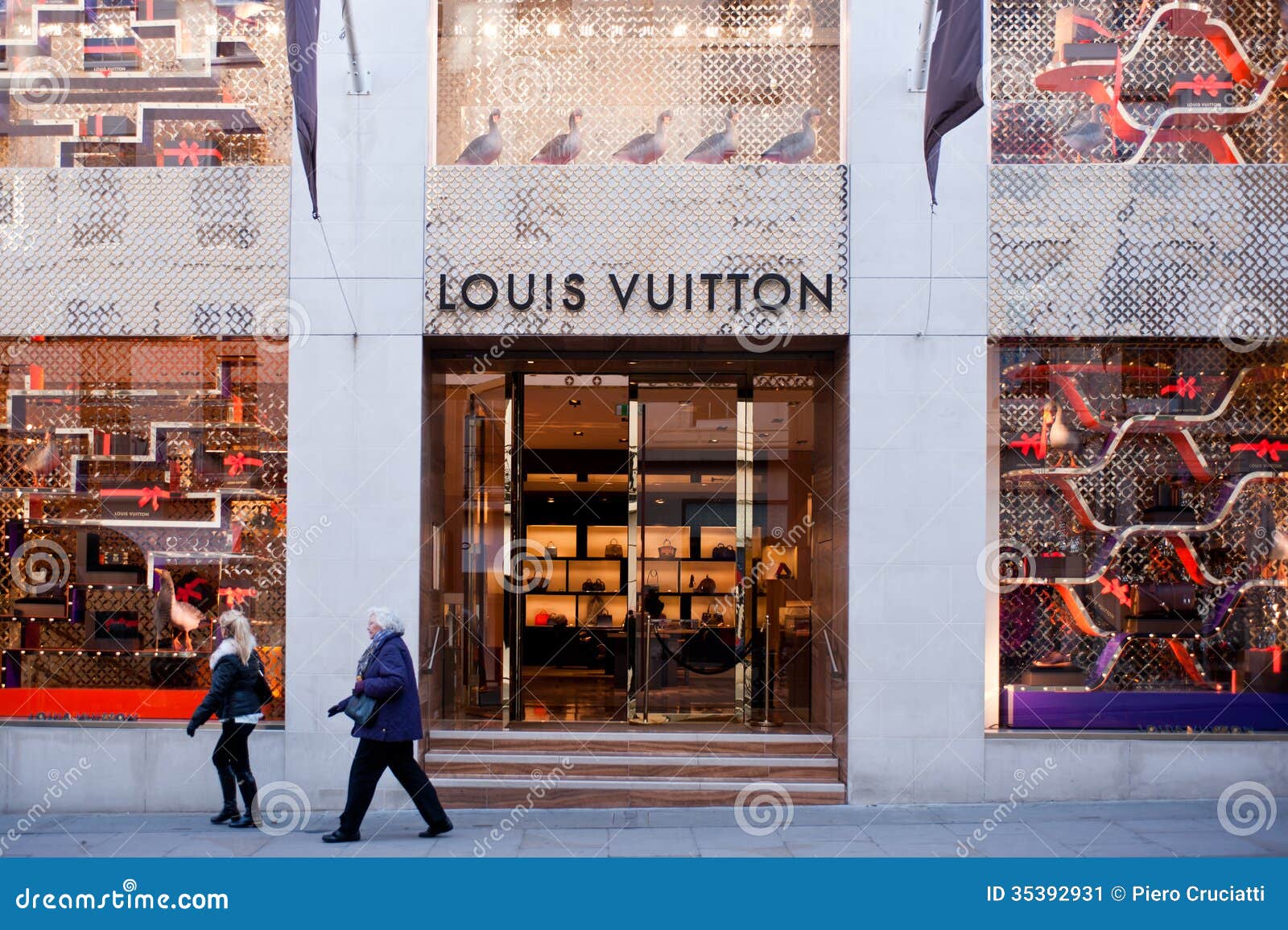 Boutique De Louis Vuitton à Londres Photo éditorial - Image: 35392931