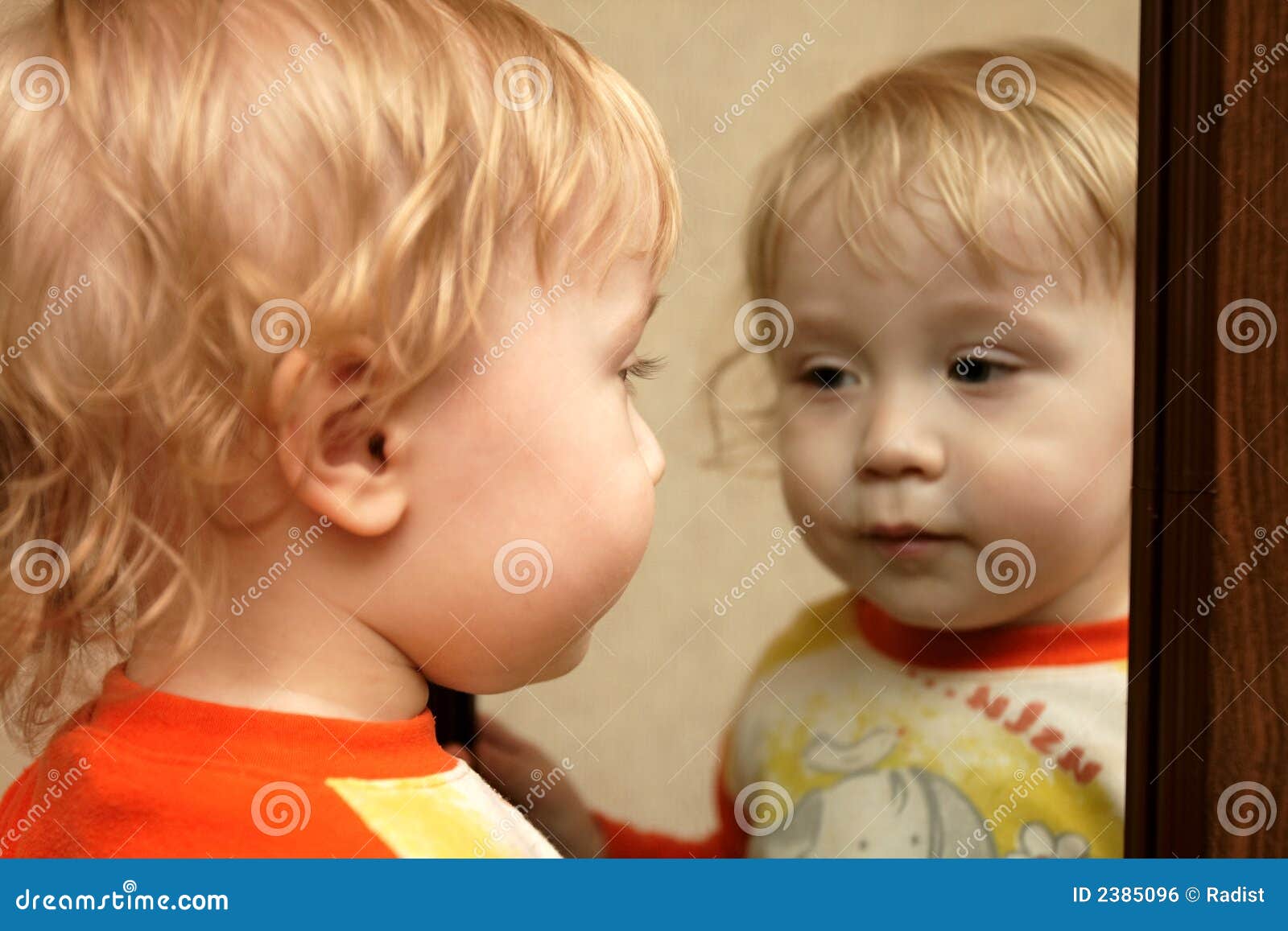 Boy With Mirror Royalty Free Stock Image Image 2385096