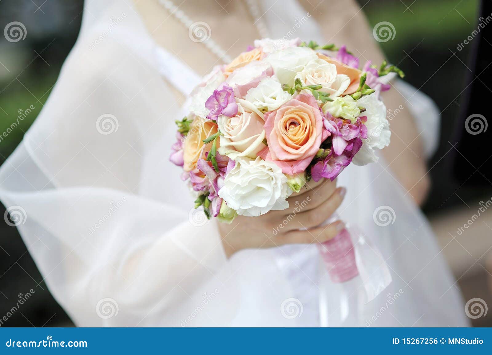 Flowers bridal wedding bouquets