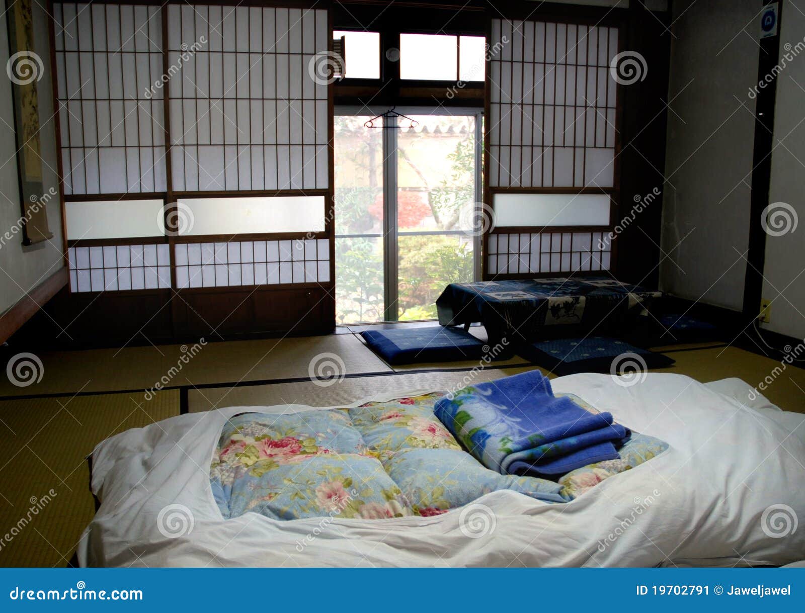 Chambre japonaise moderne – lombards