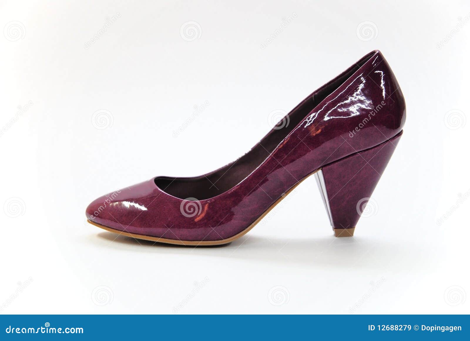 Chaussures Violettes De Hauts Talons Images libres de droits - Image ...