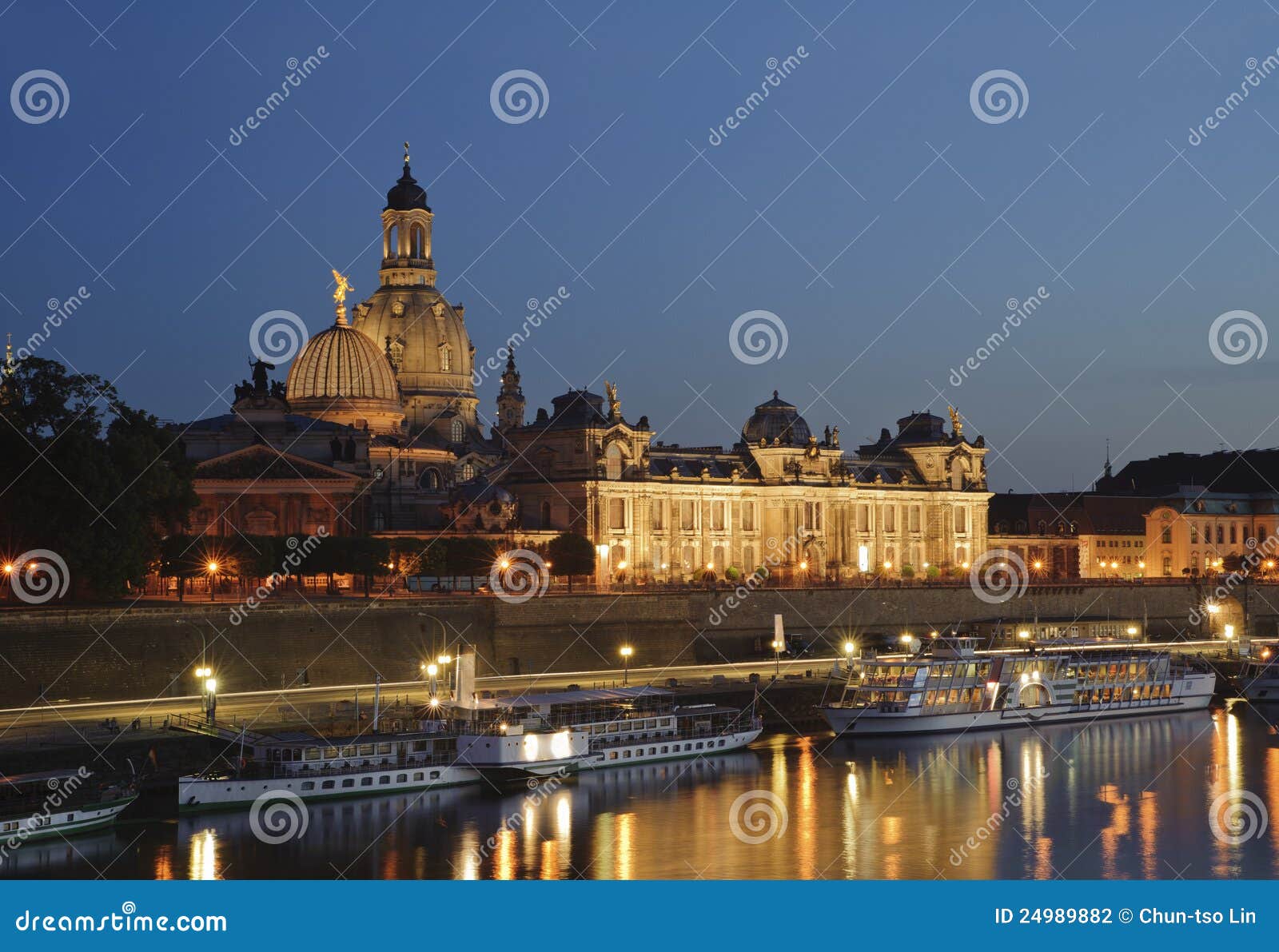 Stock Photography: City night scenic in Dresden.