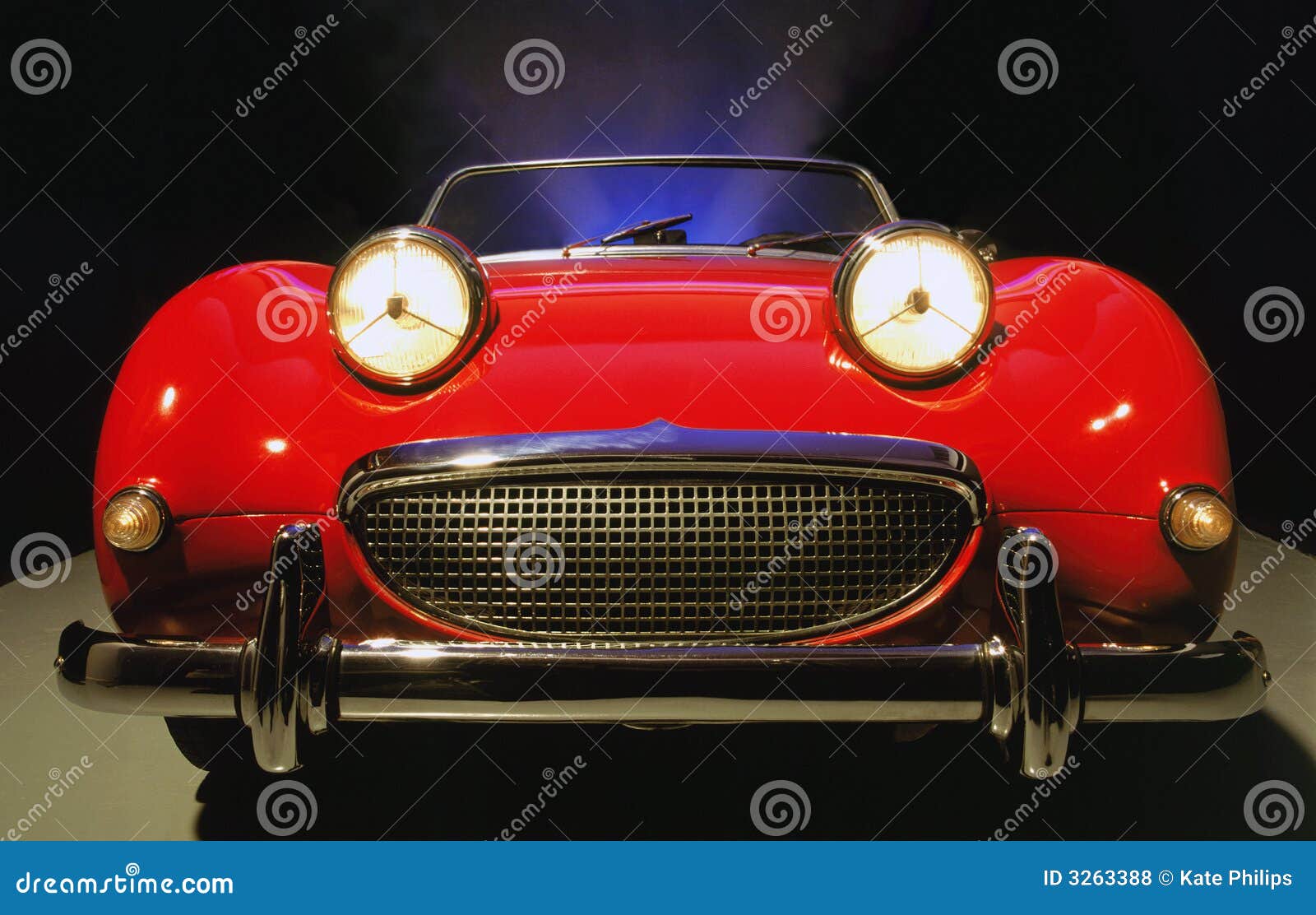 Classic Sports Car Royalty Free Stock Photos  Image: 3263388