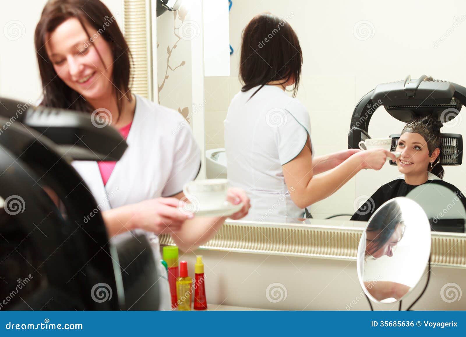 Machine Ef Bf Bd Caf Ef Bf Bd Dans Le Salon Machine Ef Bf Bd Caf Ef Bf Bd Dans Le Salon