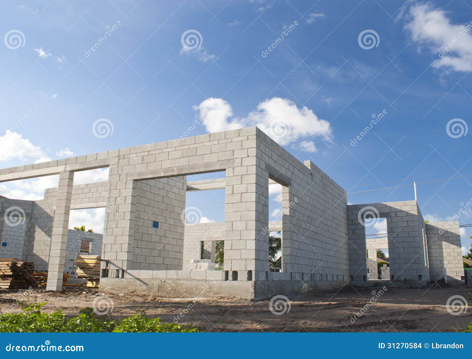 Concrete Home Construction Stock Images - Image: 31270584