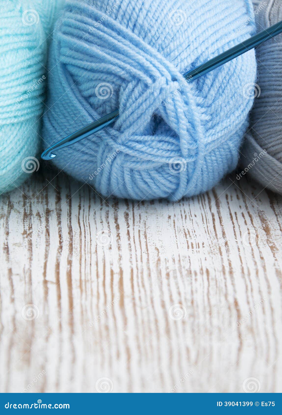 Crochet Hook And Knitting Yarn Stock Photo - Image: 39041399