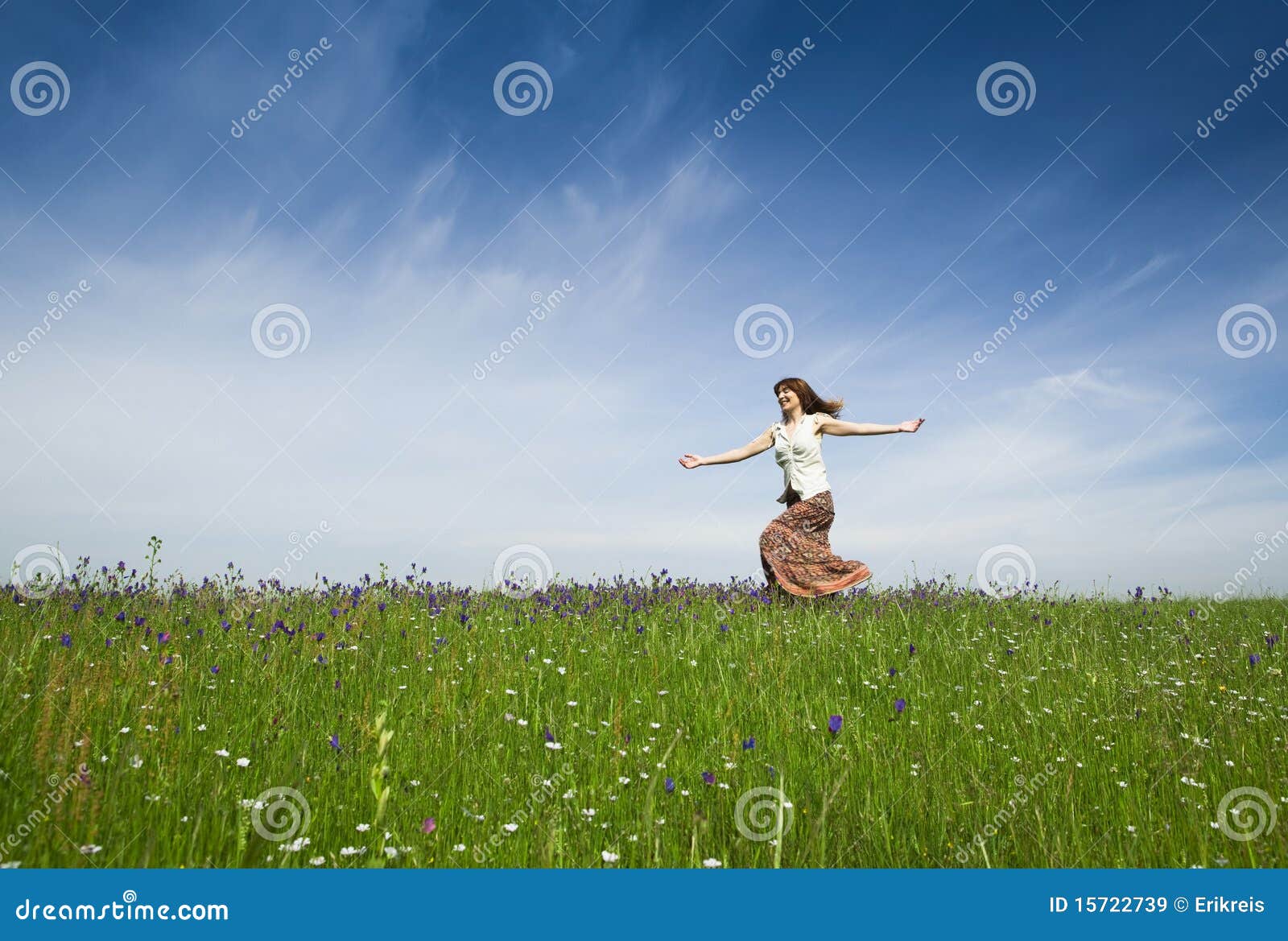 Dancing On Nature Royalty Free Stock Images Image 15722739