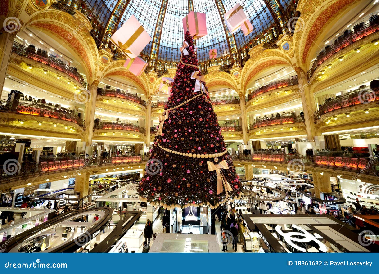 Decoration De Noel Galeries Lafayette Paris Decoration De Noel Galeries Lafayette Paris