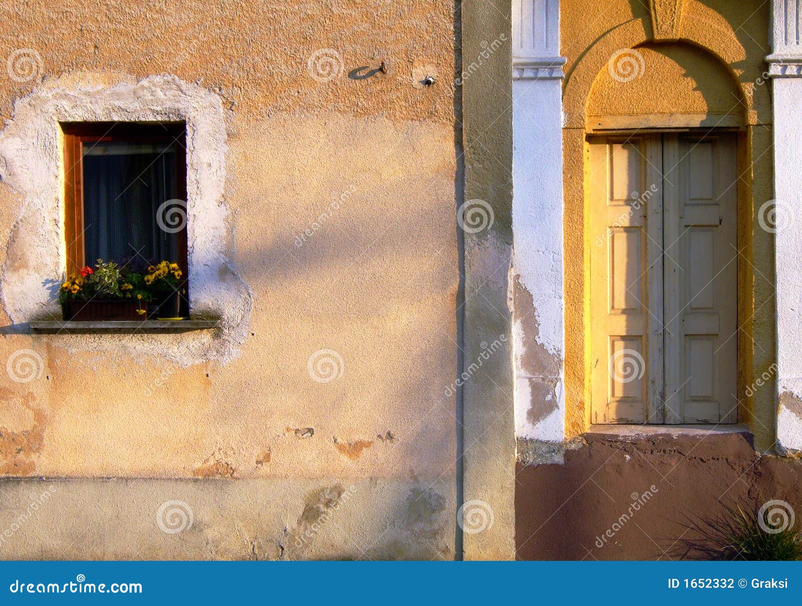 999 #B88F13 Door And Window Stock Photography Image: 1652332 save image Classic Doors And Windows 46371300