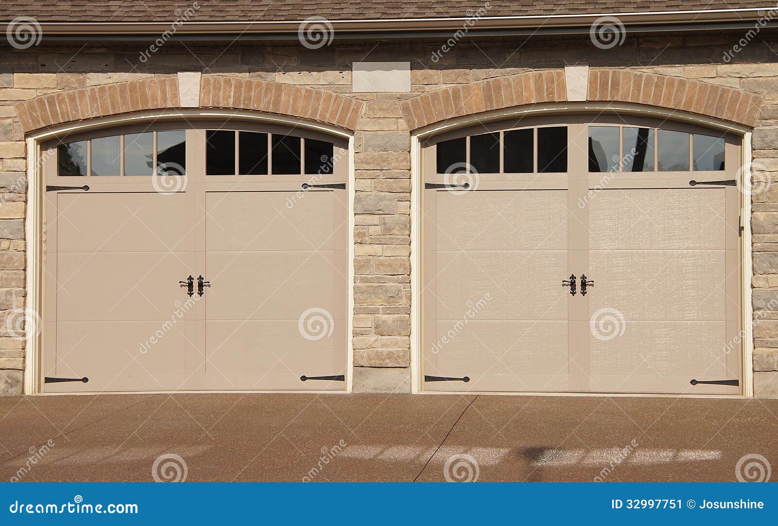 897 #85A922 Double Garage Doors With Windows And Driveway Pebbled Stone wallpaper Double Garage Doors With Windows 38451300