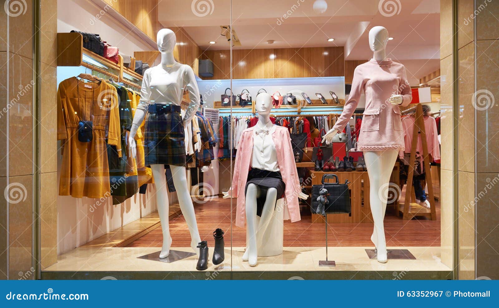 womans clothing stores