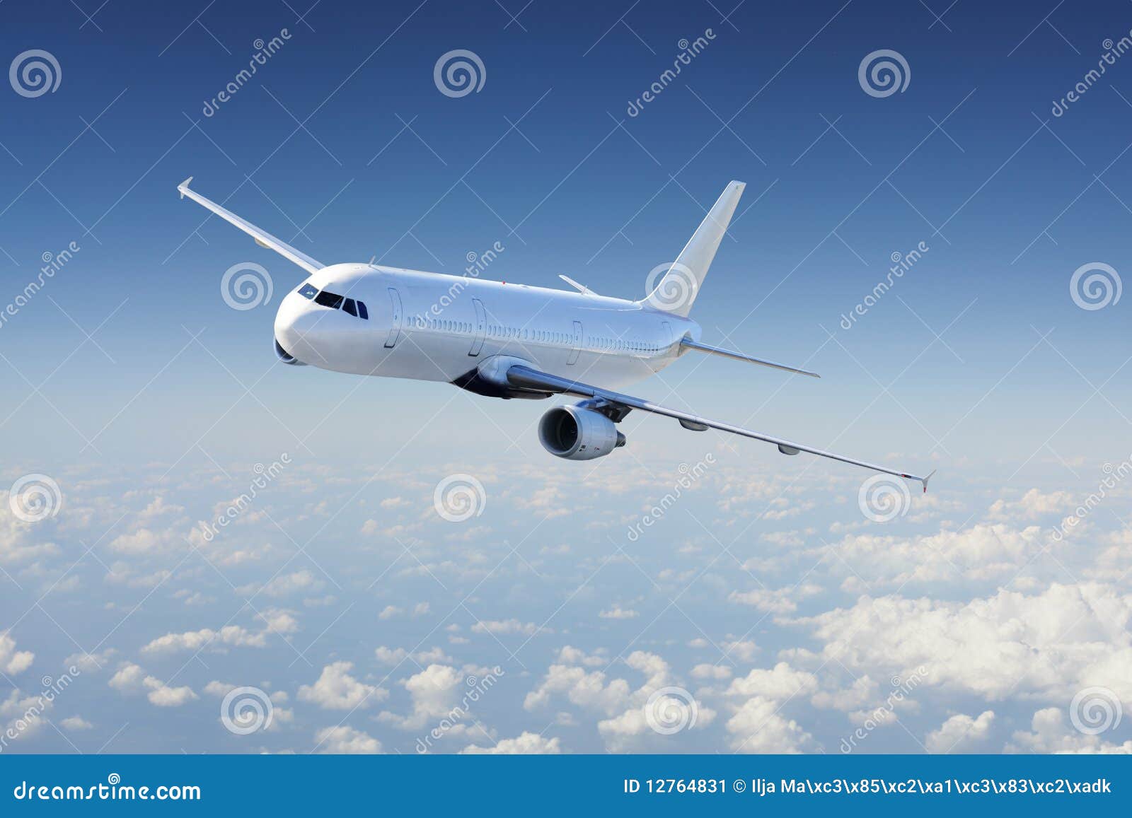 http://thumbs.dreamstime.com/z/flugzeuge-im-himmel-12764831.jpg