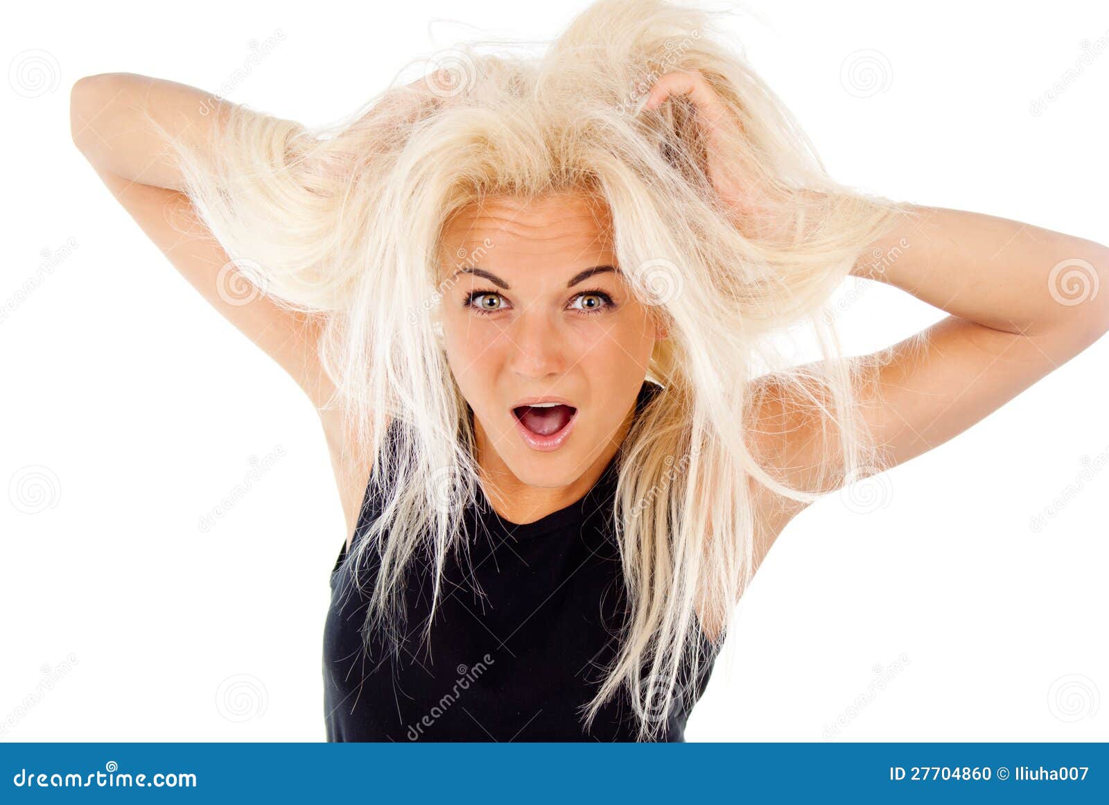 A blonde who shouts her pleasure 2