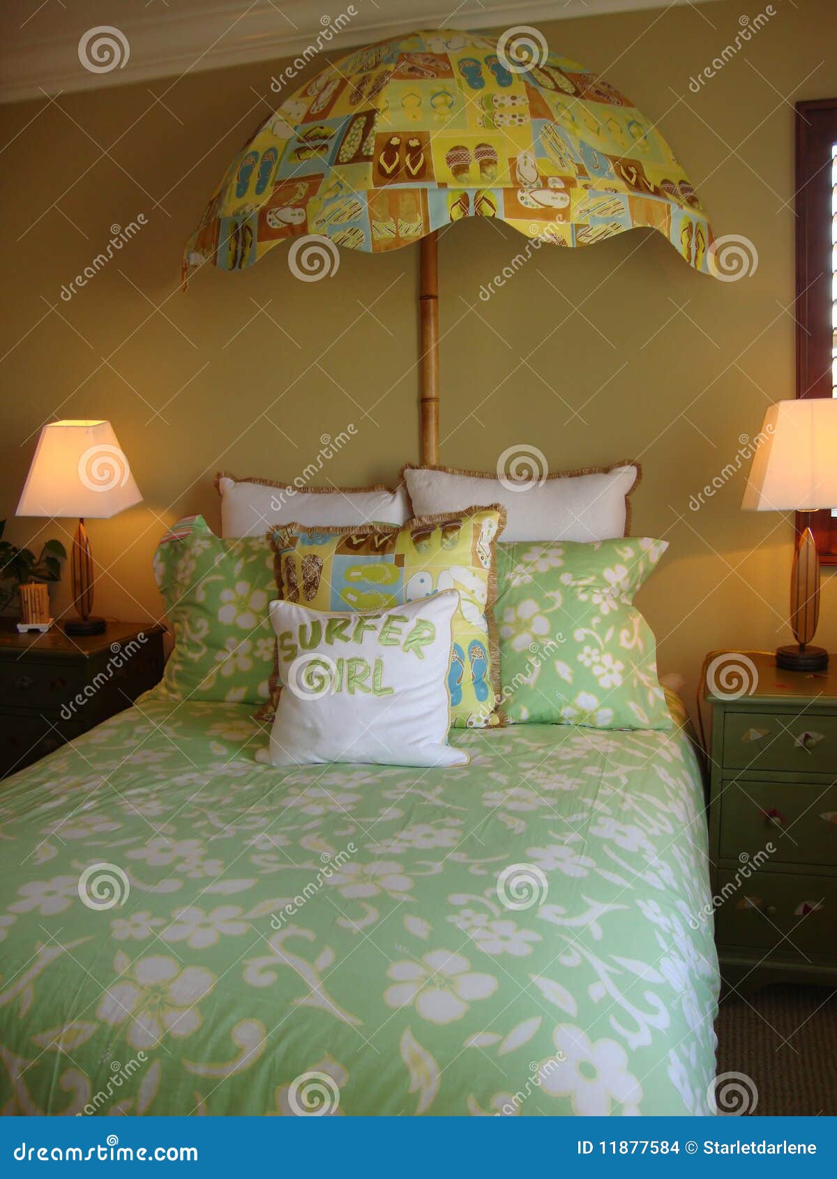 Girl bedroom arrangements Girl bedroom arrangements