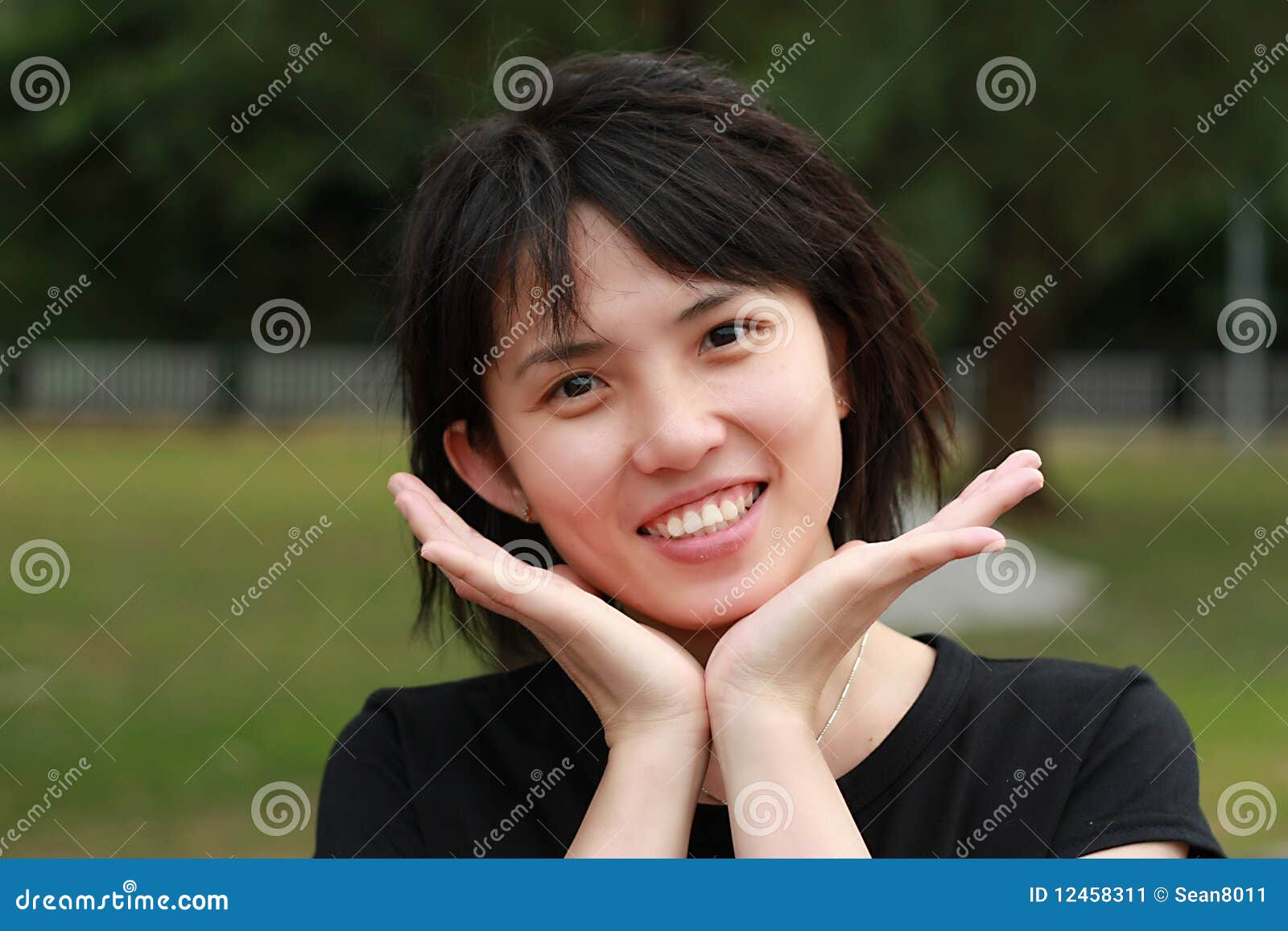 Gl Ckliche Asiatische Frauen Stockbild Bild Von Feiertag Frau