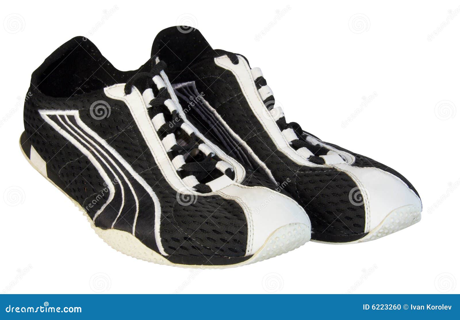 Sports gym shoes for playing sports
