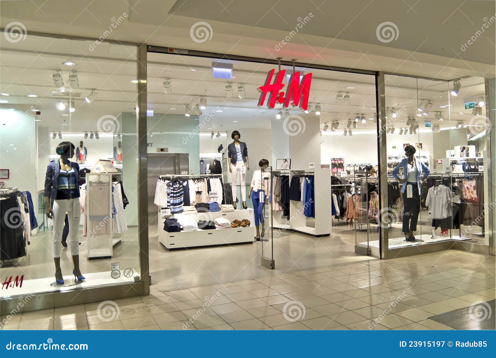 H&M Store Editorial Photography Image 23915197