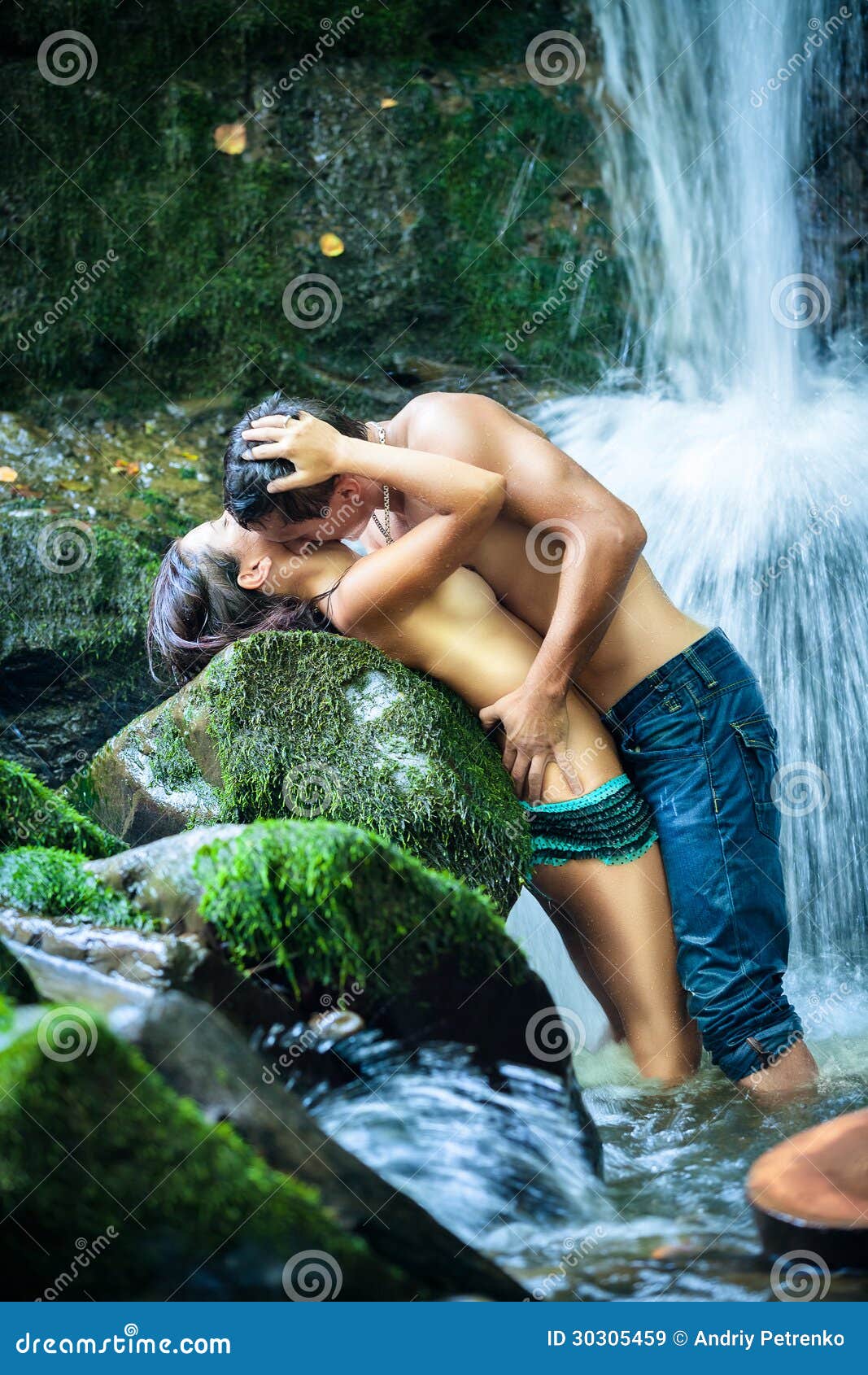 Desi couple making shower while in shower 6