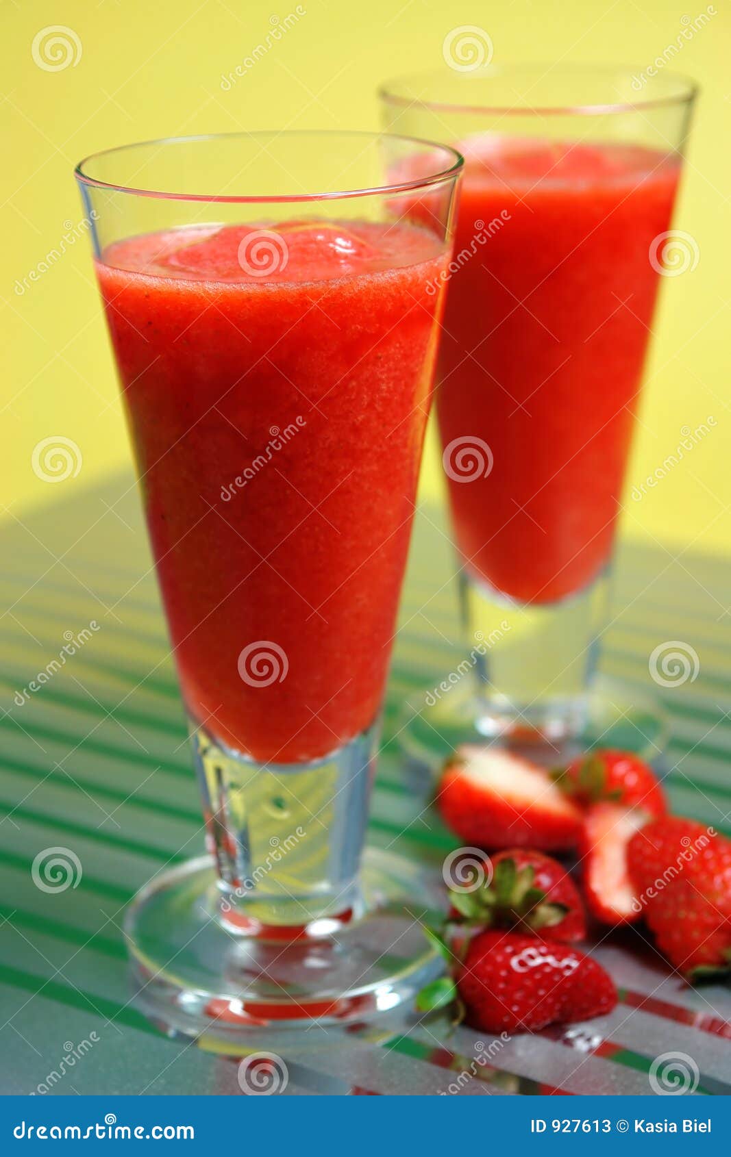 Communication on this topic: Frozen Strawberry-Daiquiri Pie, frozen-strawberry-daiquiri-pie/ Forum on this topic: Frozen Strawberry-Daiquiri Pie, frozen-strawberry-daiquiri-pie/