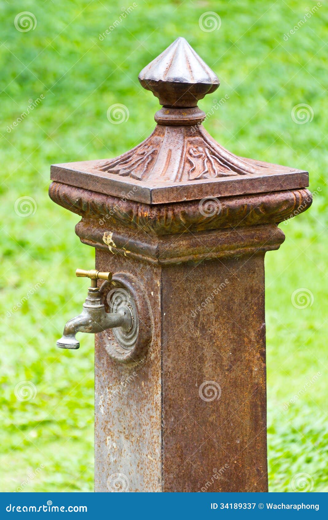 italian style faucet ancient decorative garden 34189337