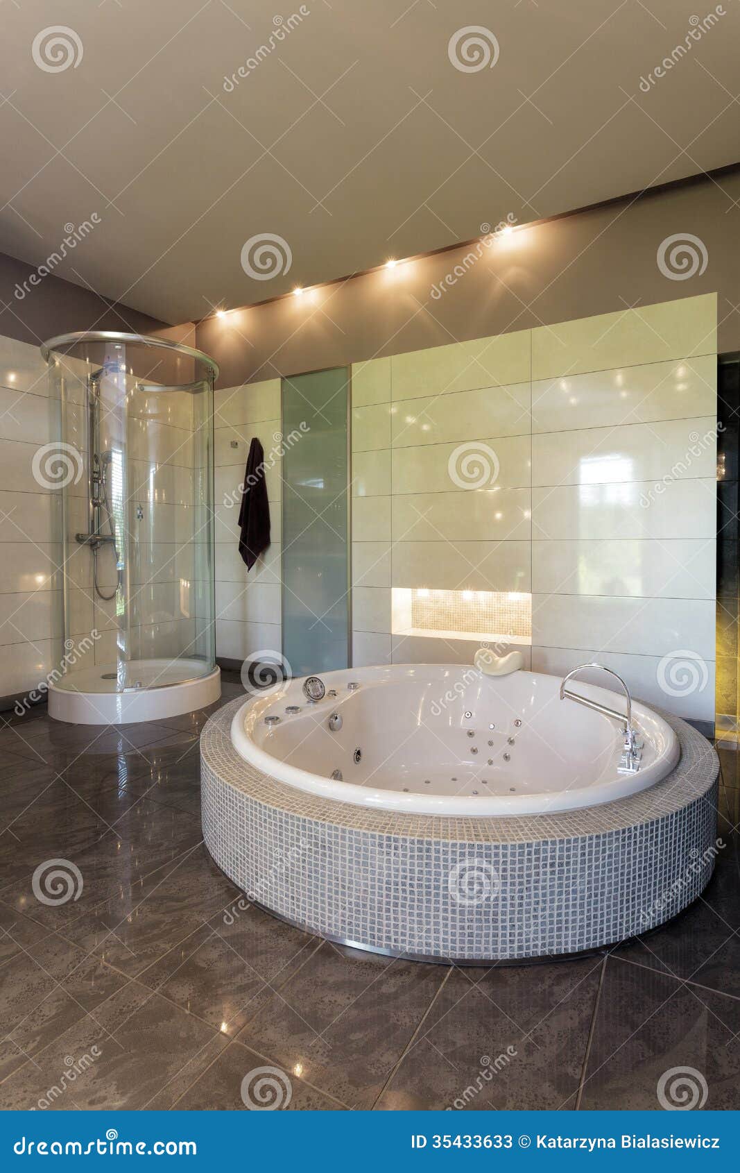 Badrum jacuzzi ~ xellen.com