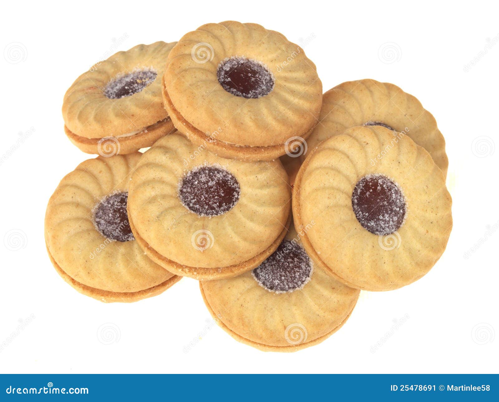 jam-filled-ring-biscuits-25478691.jpg