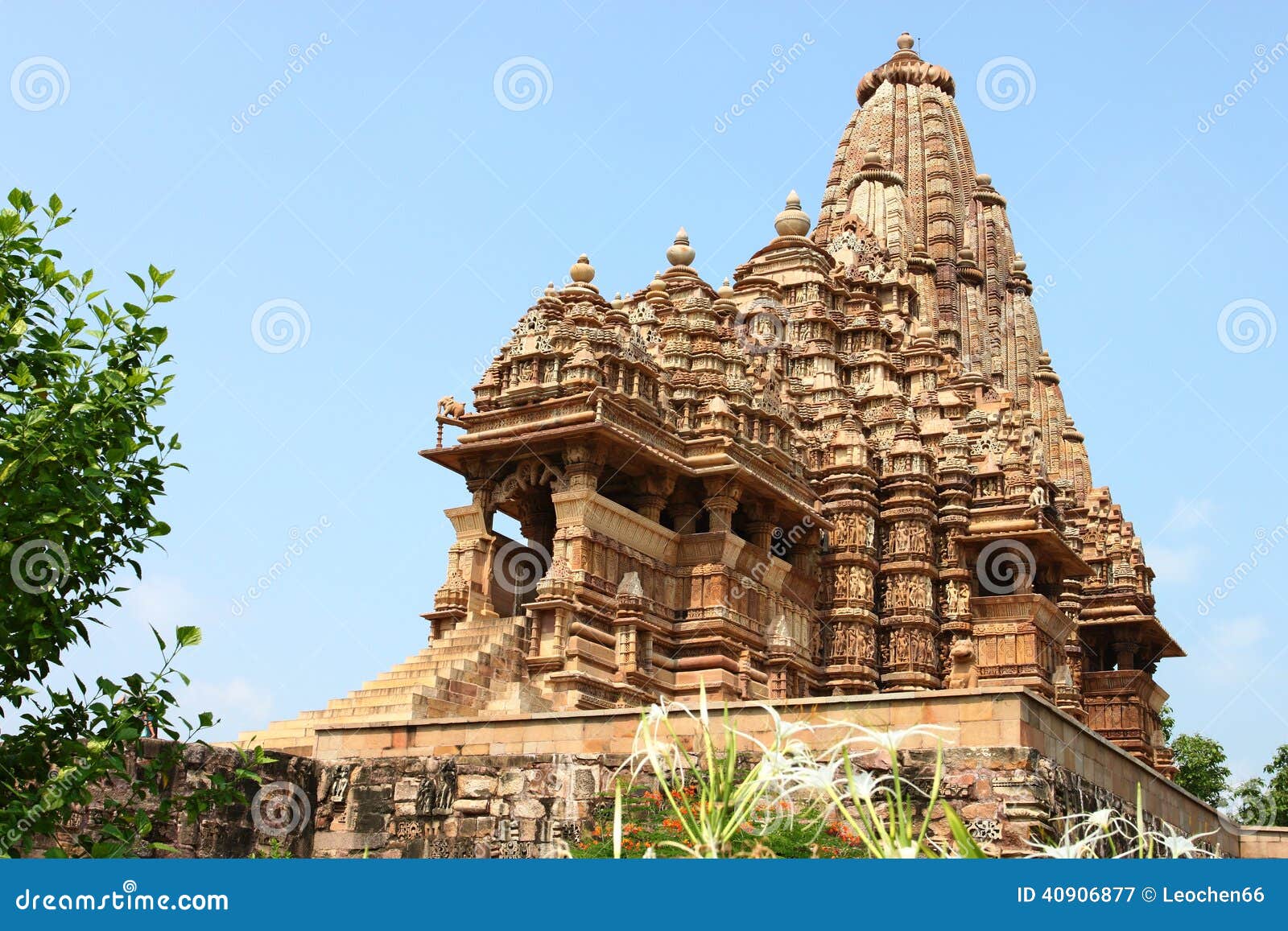 india statue Temple erotic