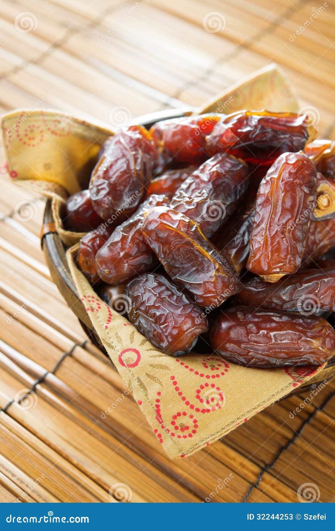 hasta ramadan Dried or palm food  fruits date  in eaten kurma,  fasting kurma which