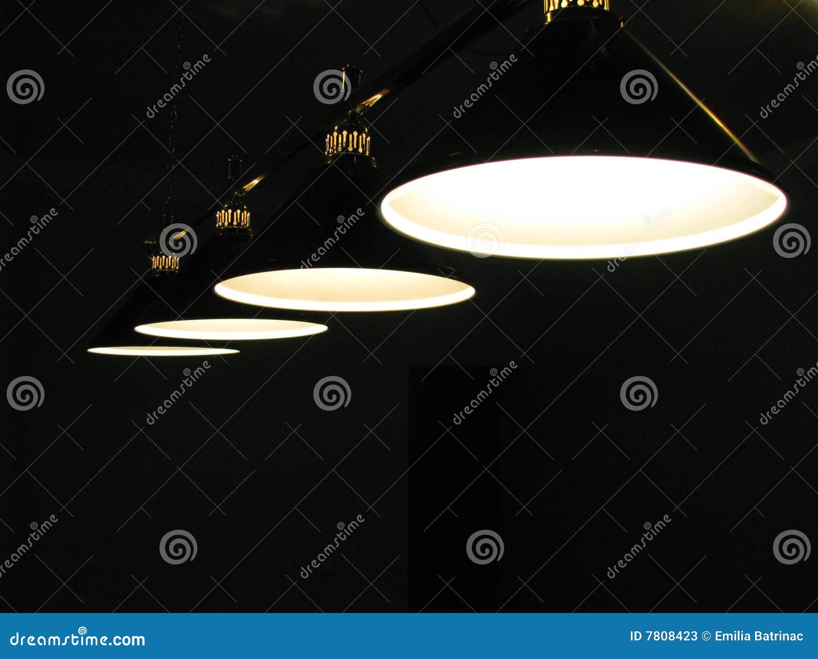 Lampade sospese moderne ~ canlic for . Mostra lampadari camera da letto con prezzi bassi