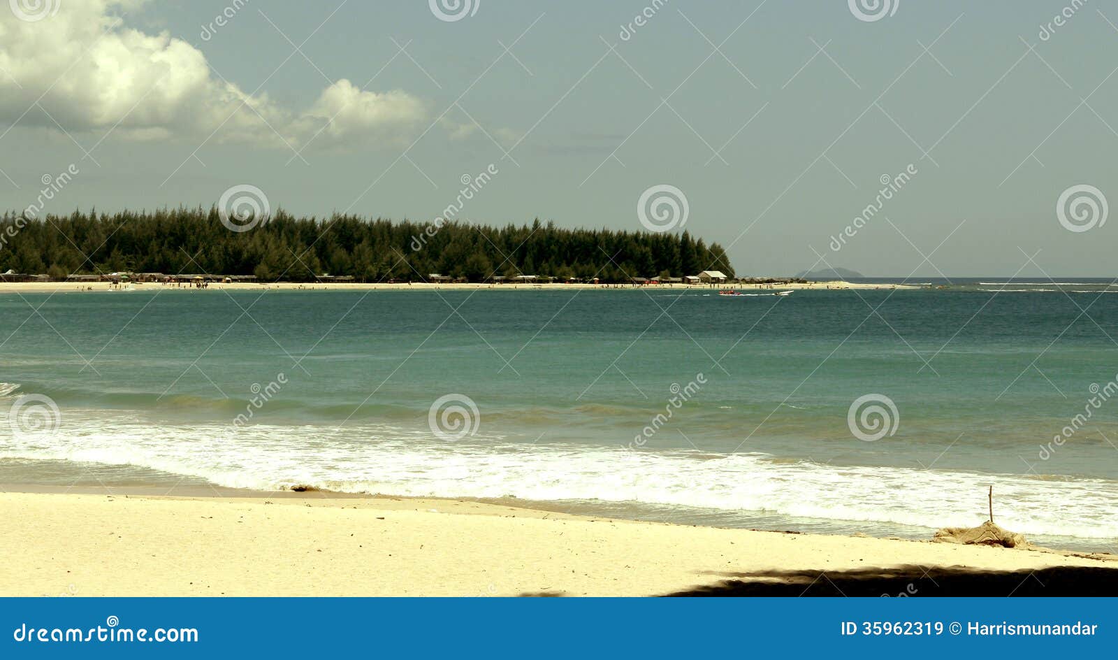 Download this Landuuk Beach Aceh picture