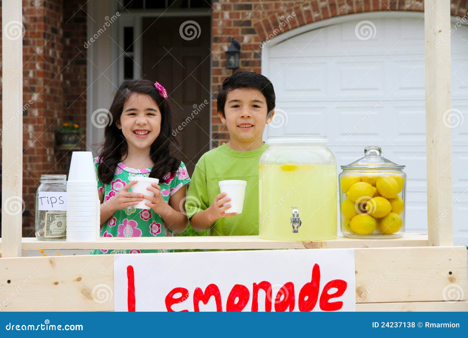 Today's kids start lemonade stands with a business plan
