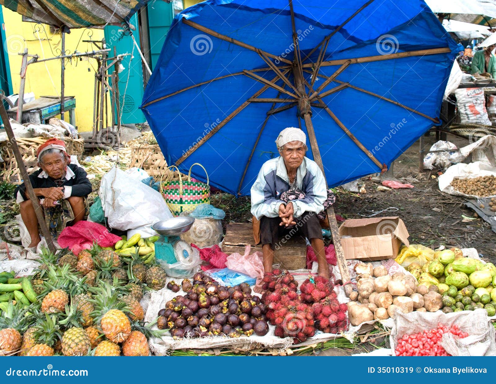 Download this Indonesia Aug Local Women Sell Vegetable The Market picture