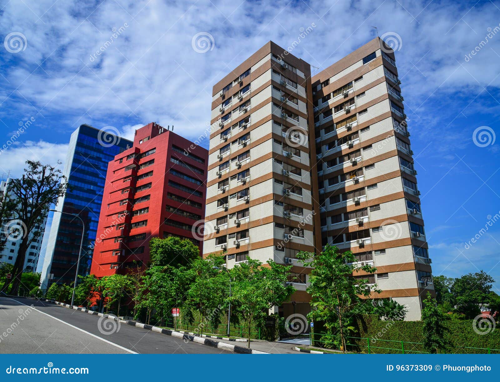 luxury-apartments-singapore-jun-modern-located-cairnhill-estimated-population-was-people-96373309.jpg
