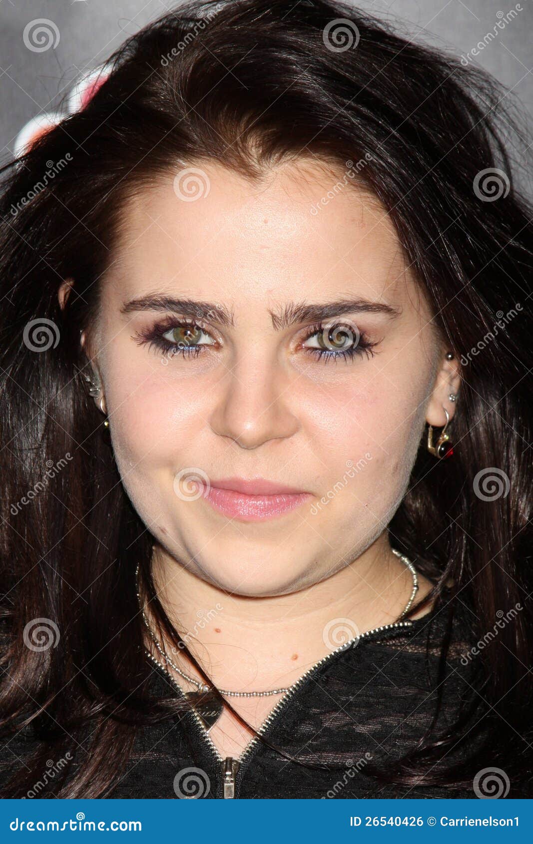 Mae Whitman desktop Wallpapers