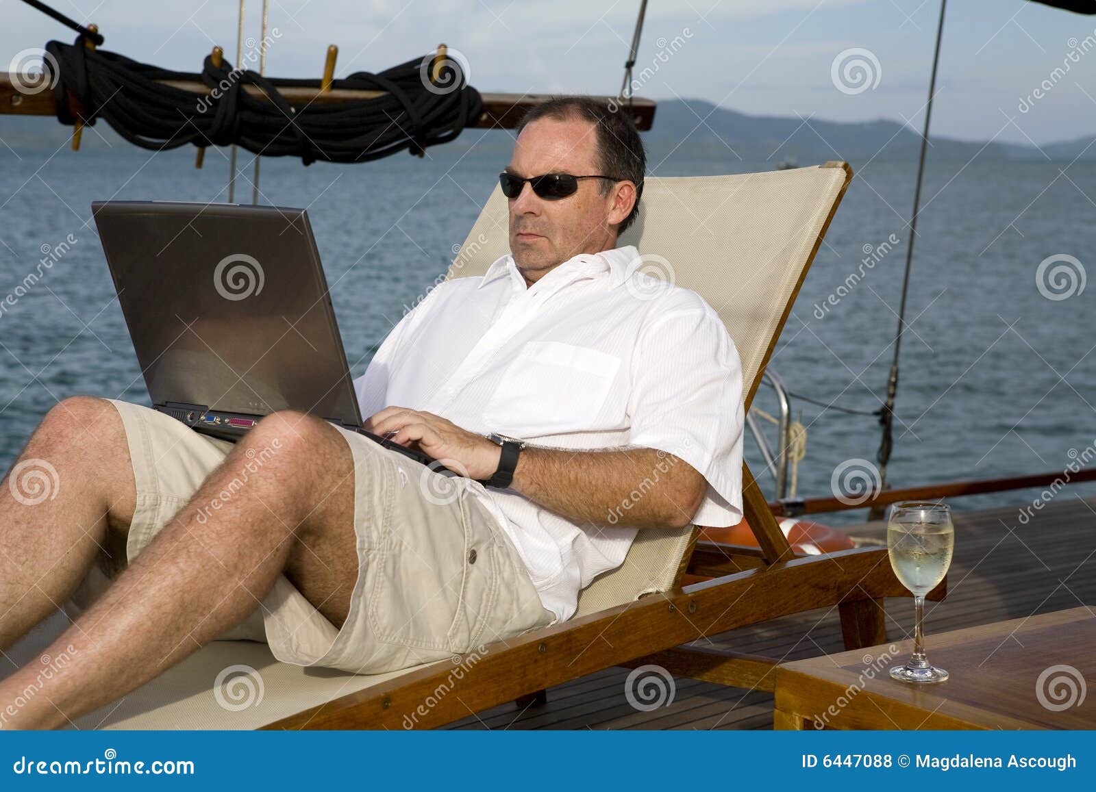 man-deck-yacht-laptop-6447088.jpg