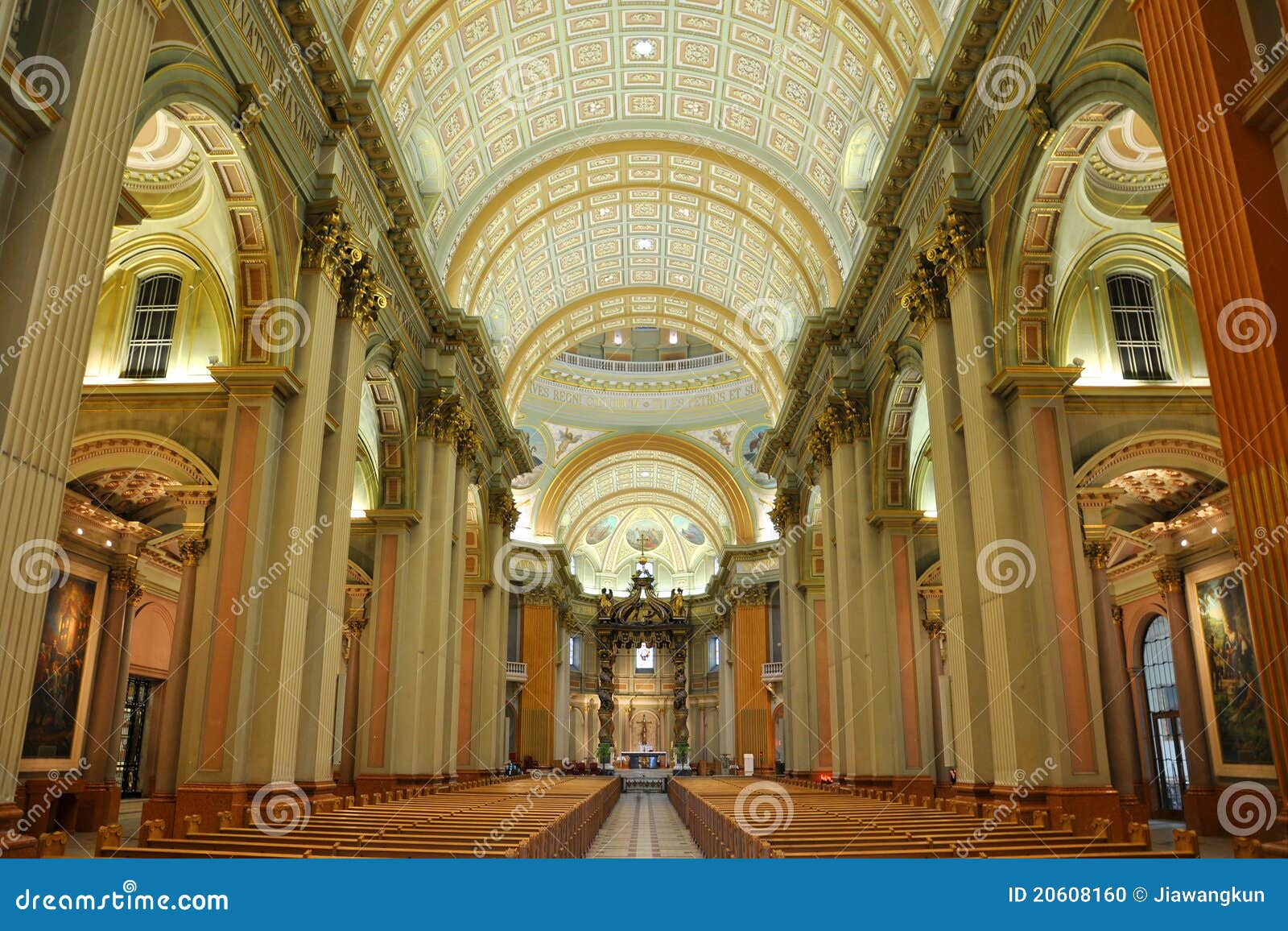  - mary-queen-world-cathedral-montreal-20608160