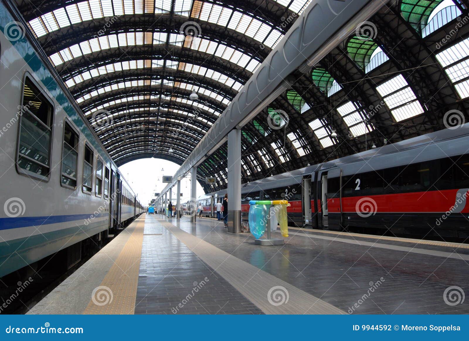Milan Central Railway Station Stock Photography - Image: 9944592
