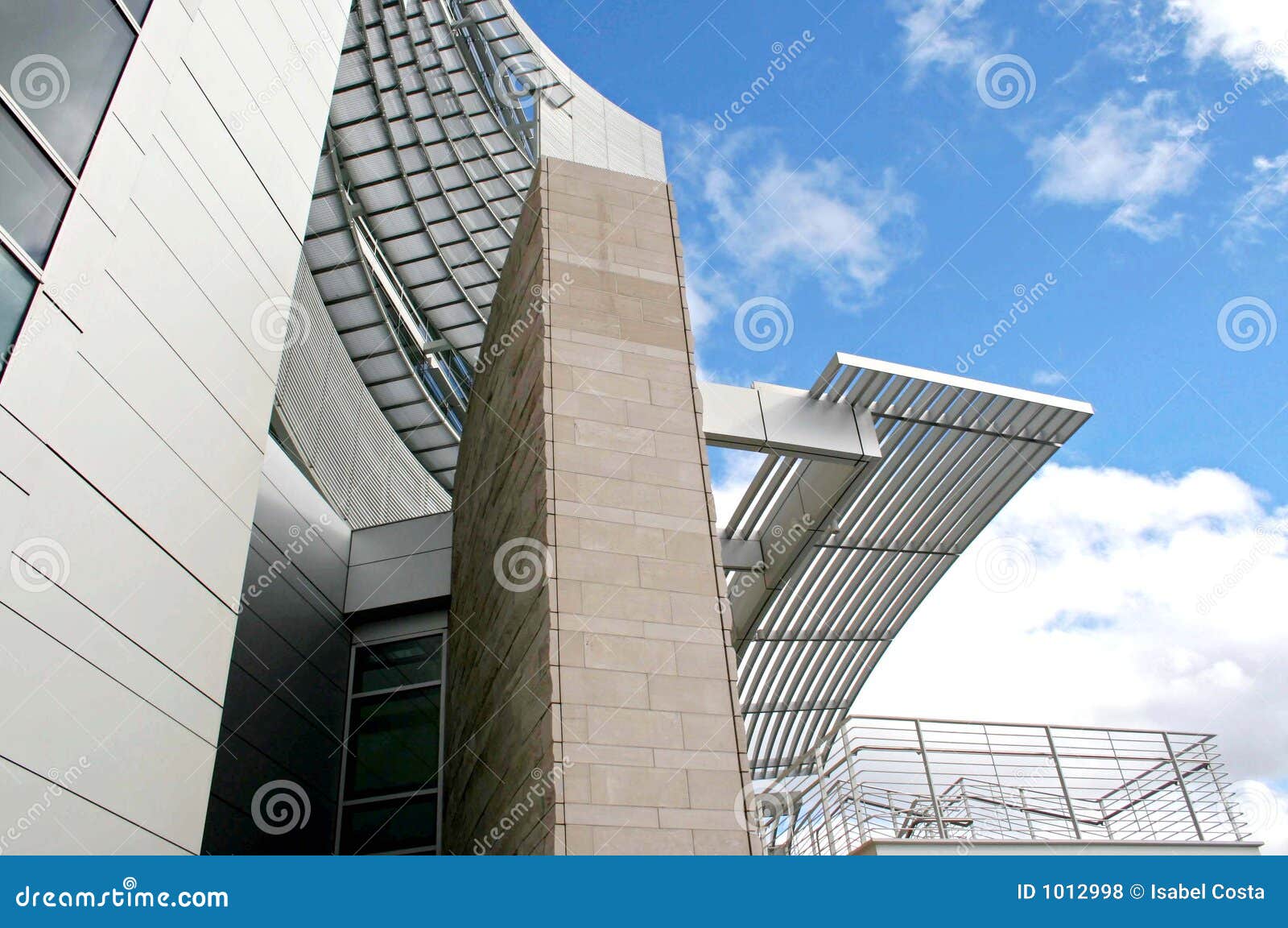 Royalty Free Stock Photos: Modern building view from below